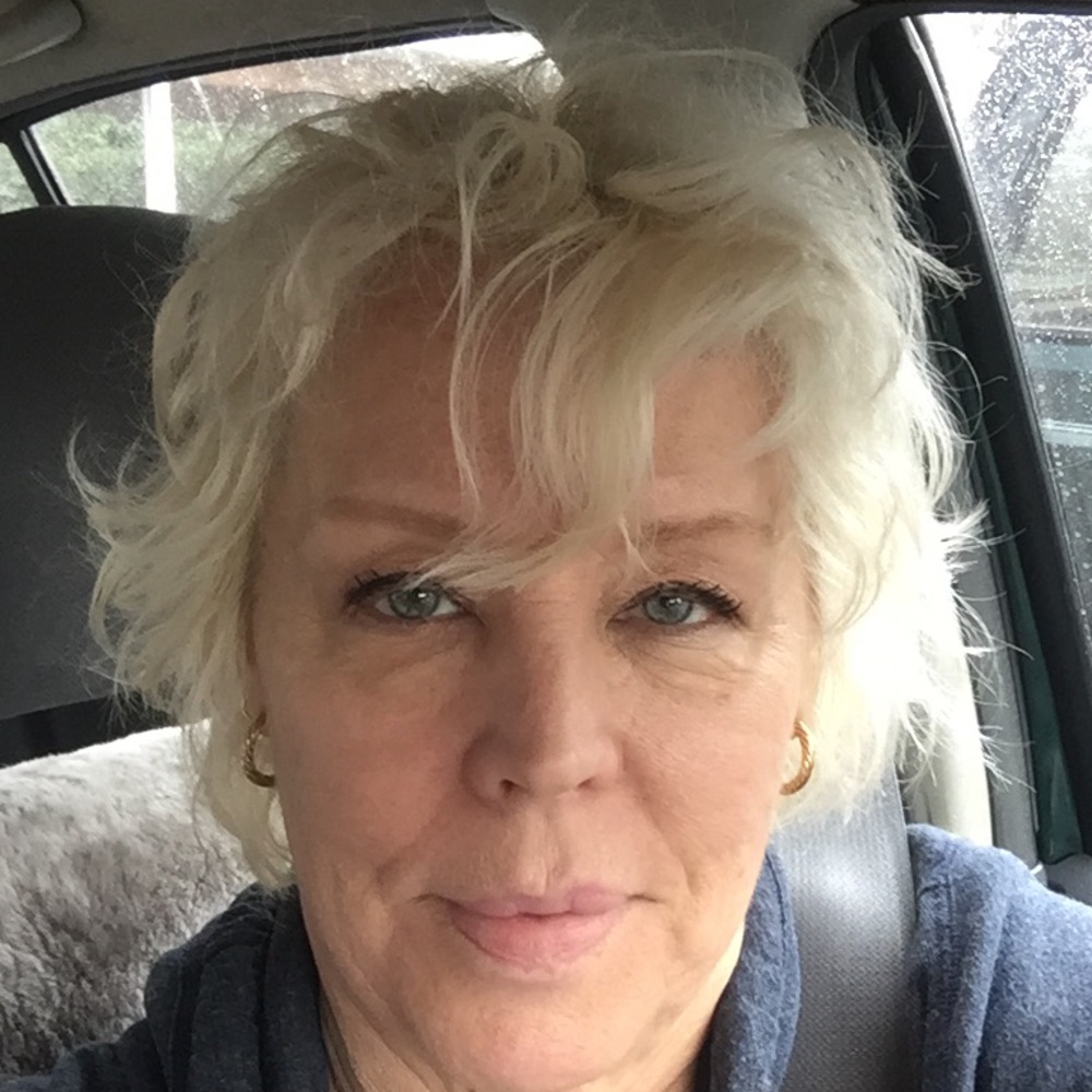 Meet your Posher, Polly